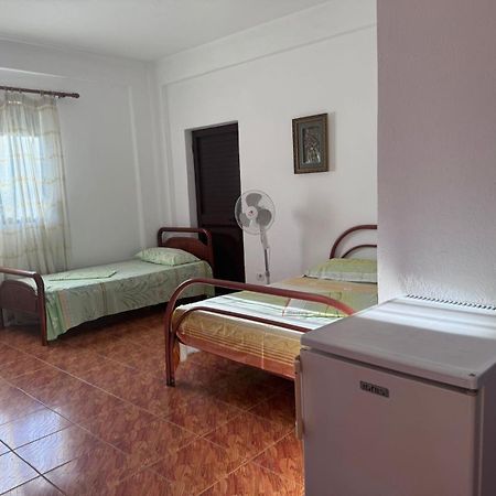 Melas Villa Durres Bagian luar foto