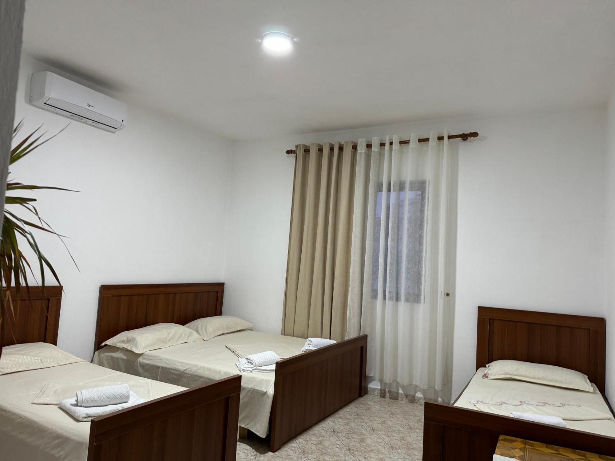 Melas Villa Durres Bagian luar foto