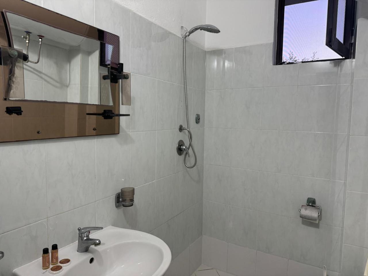 Melas Villa Durres Bagian luar foto