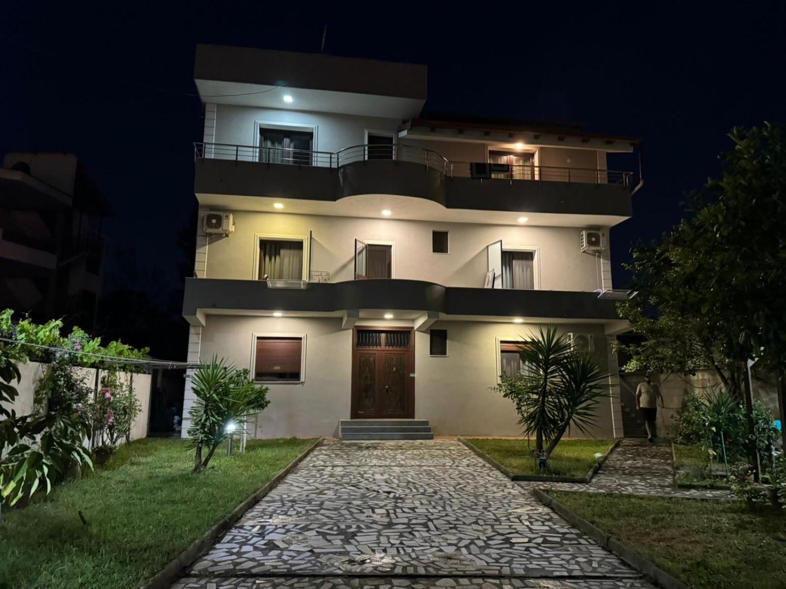 Melas Villa Durres Bagian luar foto