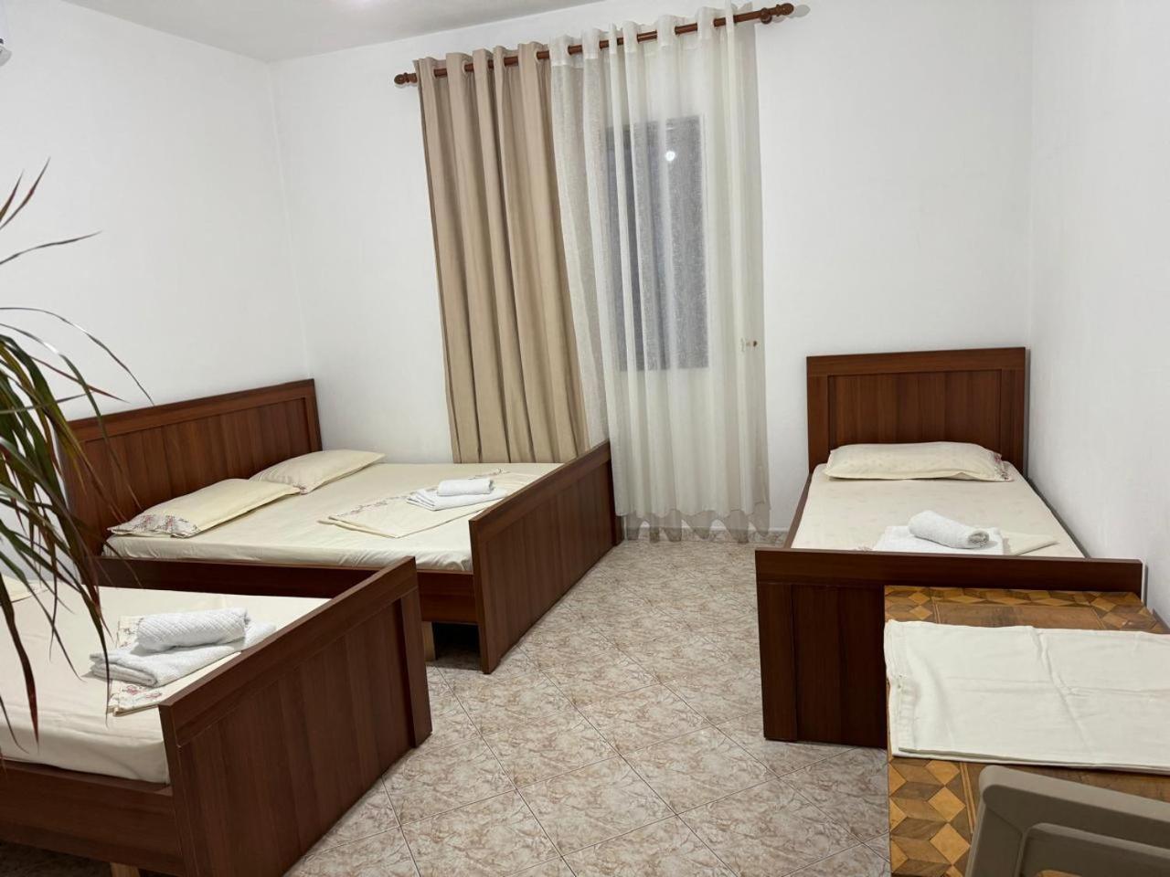 Melas Villa Durres Bagian luar foto