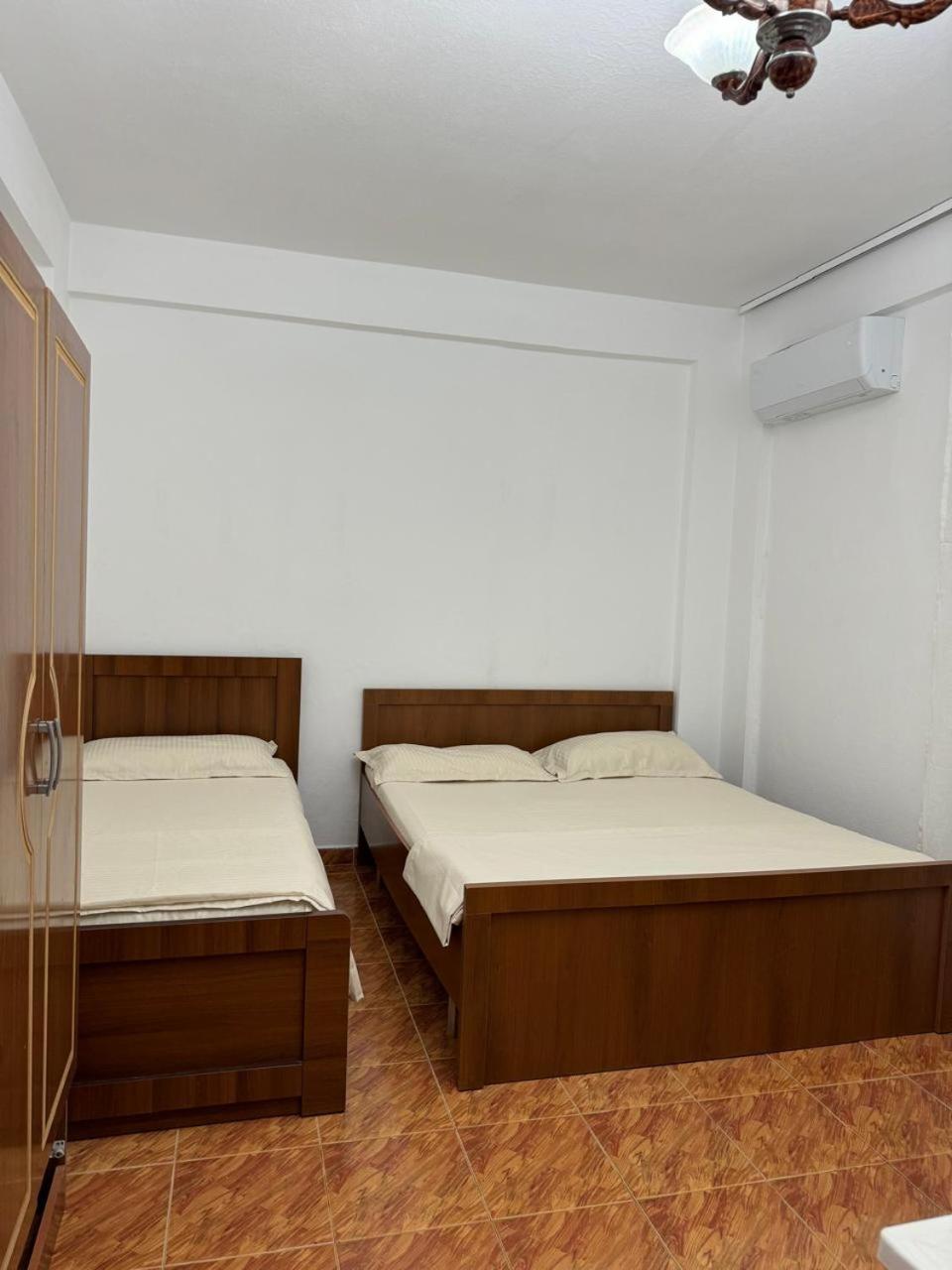 Melas Villa Durres Bagian luar foto