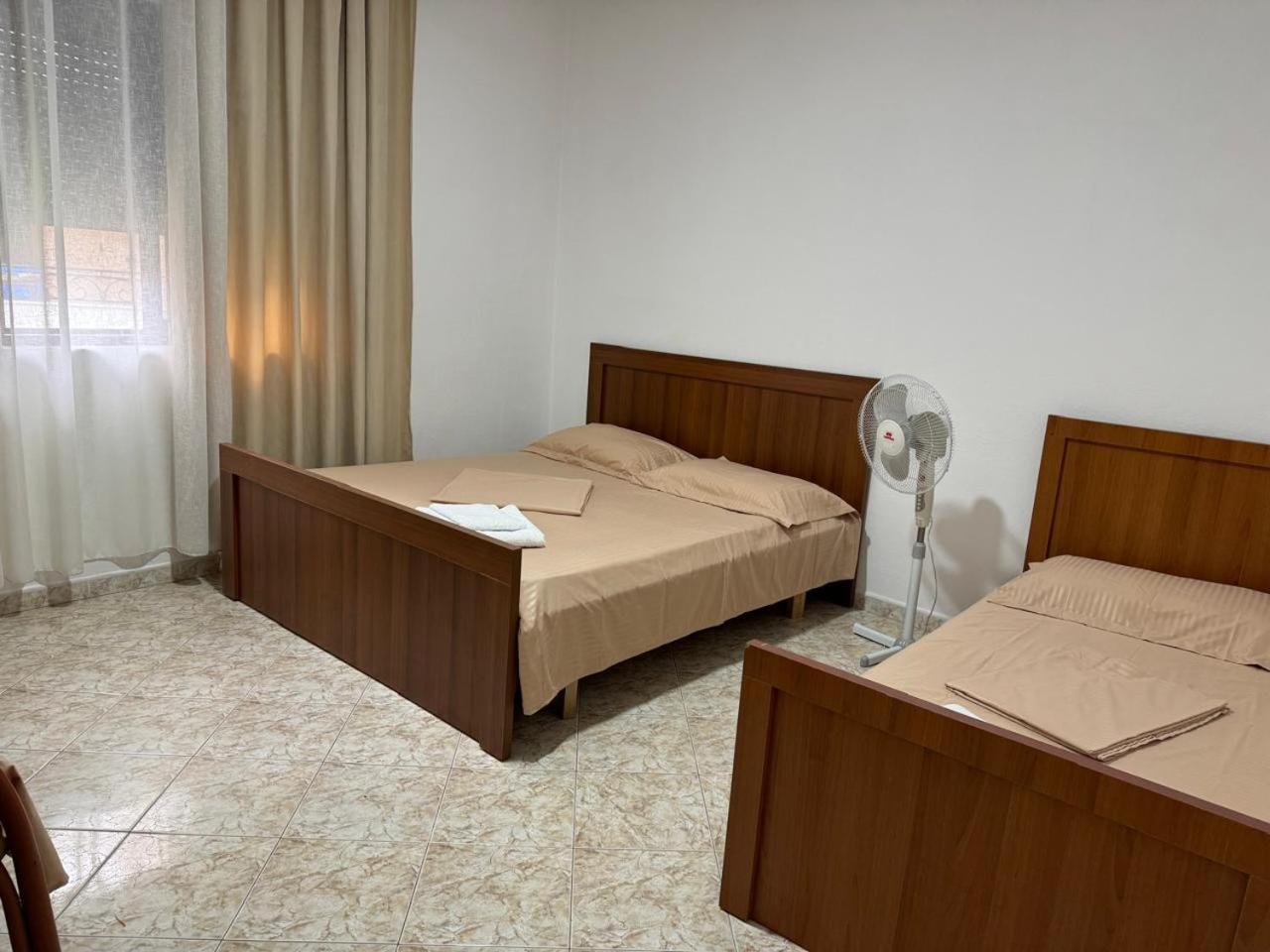 Melas Villa Durres Bagian luar foto