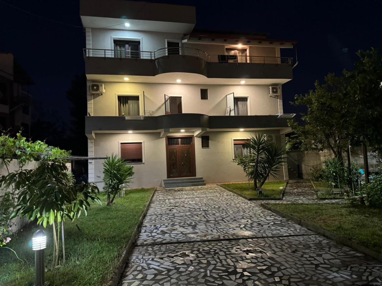 Melas Villa Durres Bagian luar foto